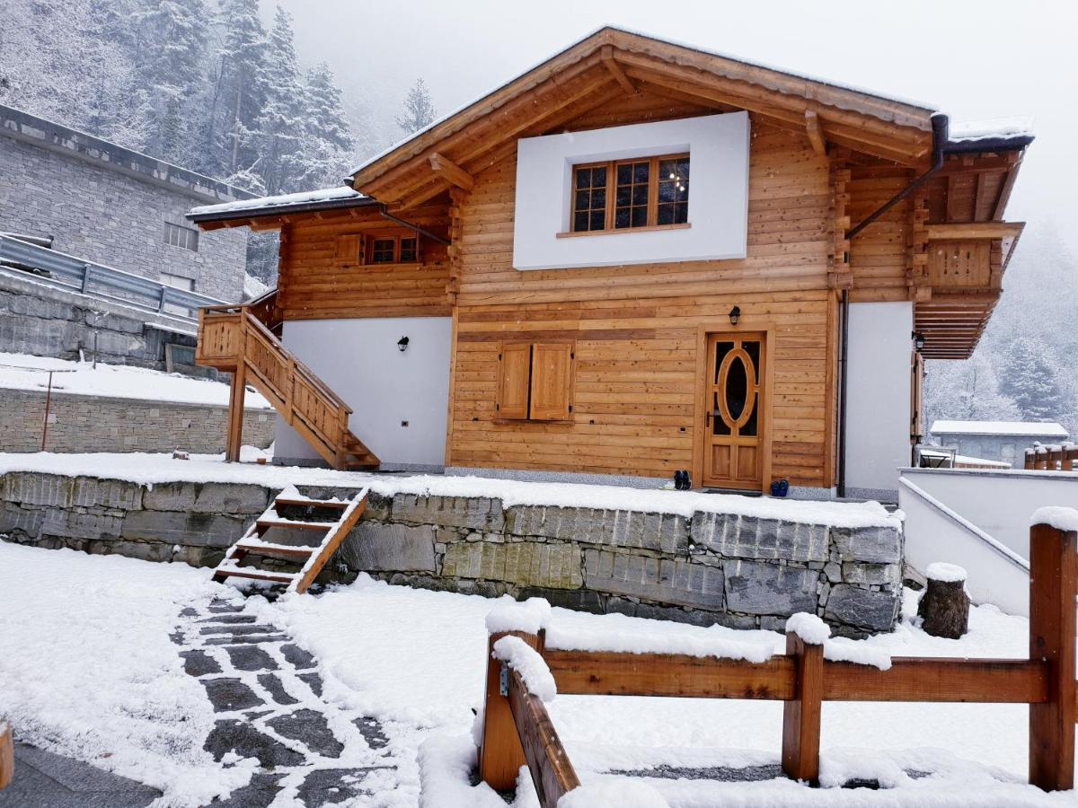 Willa Casa Vacanza In Tipico Chalet Di Montagna Varzo Zewnętrze zdjęcie