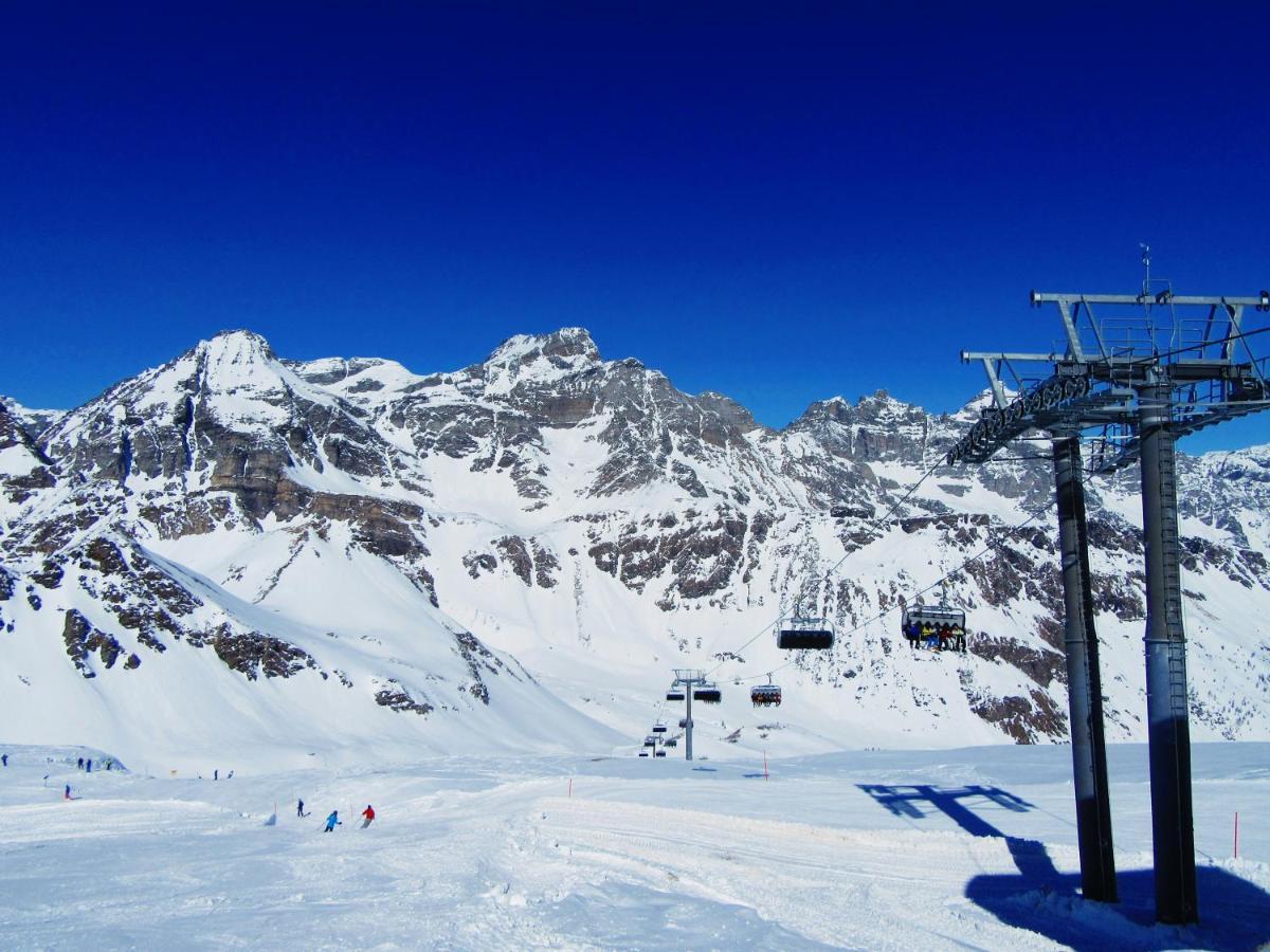 Willa Casa Vacanza In Tipico Chalet Di Montagna Varzo Zewnętrze zdjęcie