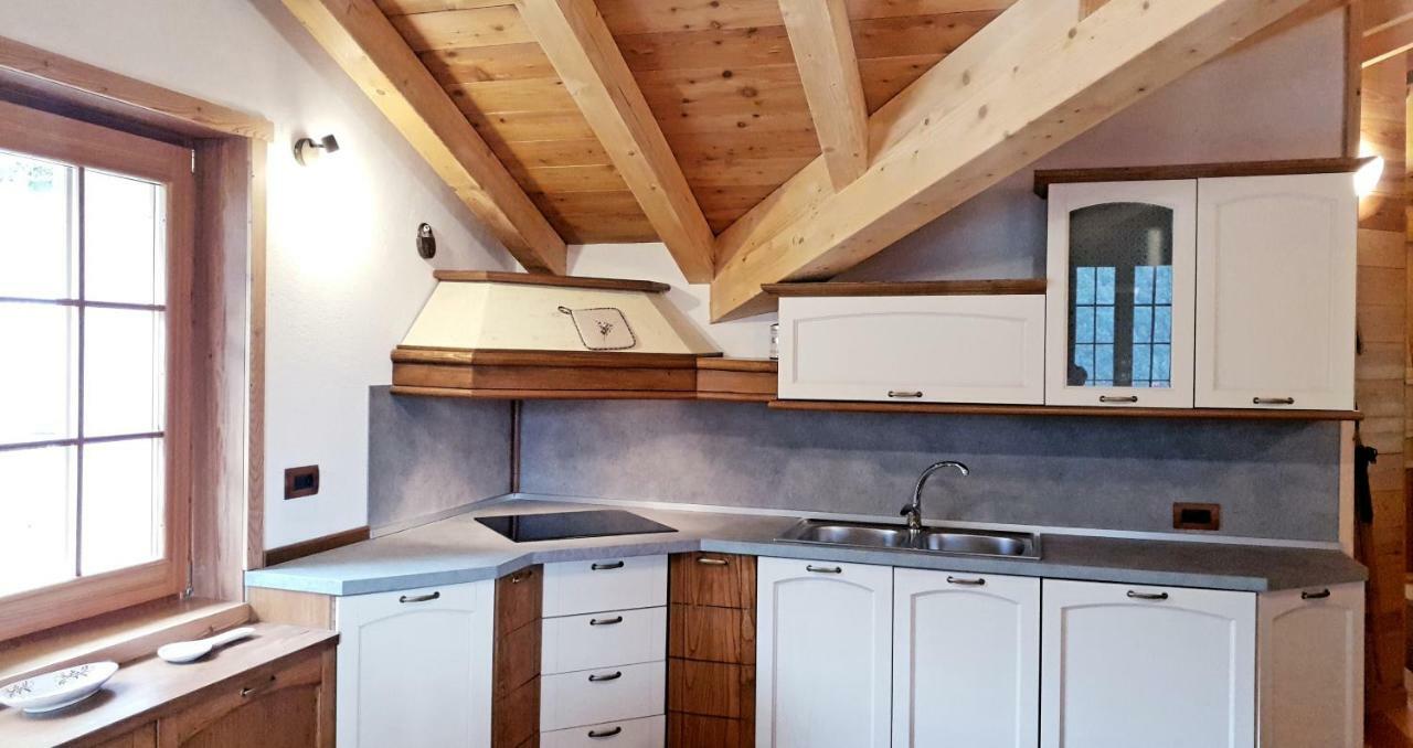 Willa Casa Vacanza In Tipico Chalet Di Montagna Varzo Zewnętrze zdjęcie