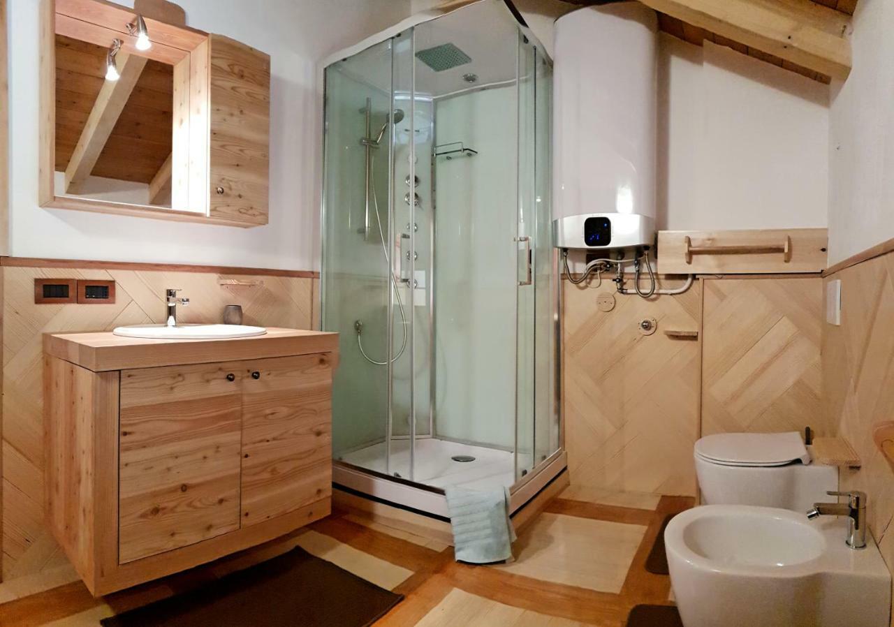 Willa Casa Vacanza In Tipico Chalet Di Montagna Varzo Zewnętrze zdjęcie